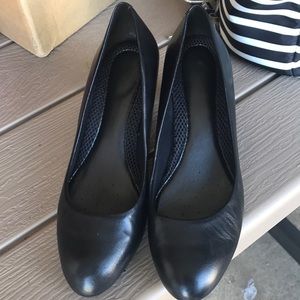 Beautiful black comfortable easy spirit pumps 👠